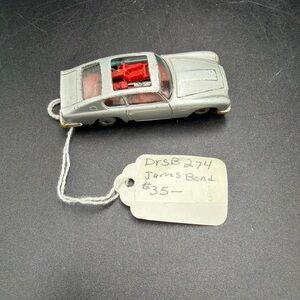 Corgi Toys James Bond Aston Martin DB5 w/ Ejector Seat